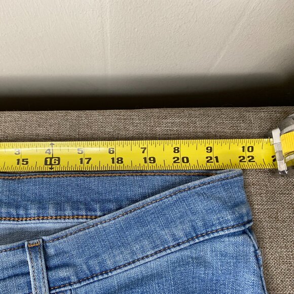 Levi's 311 Shaping Skinny Capri Denim Jeans Women's 24W High Rise Blue Casual - Picture 10 of 14